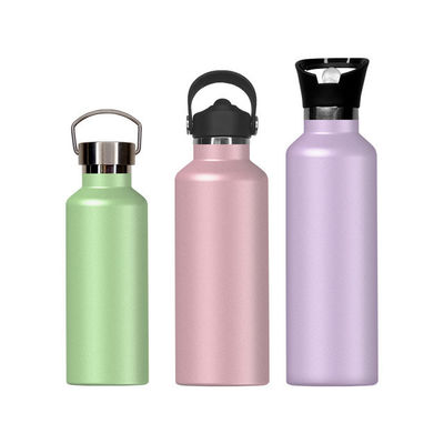 Botella de agua aislada de acero inoxidable de 650 ml Diseño moderno para niños activos y al aire libre