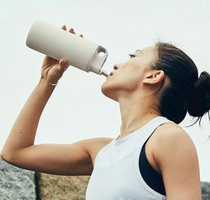 Equipado con recubrimiento anticorrosión 550 ml Flascos de vacío para la botella de agua aislada al vacío