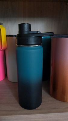 Botella de agua de gimnasio aislada al vacío de acero inoxidable 304 con tapa de bebida recta con imagen