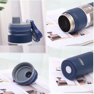 Botella de agua deportiva aislada de vacío de doble pared personalizada para viajes y campamentos