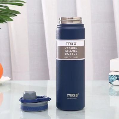 Botella de agua deportiva aislada de vacío de doble pared personalizada para viajes y campamentos