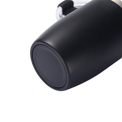 Taza de viaje de acero inoxidable con rendimiento térmico y aislamiento
