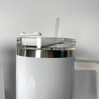Logotipo personalizado 40 oz de sublimación blanca de acero inoxidable Flasca de vacío con cacerola de hielo de paja