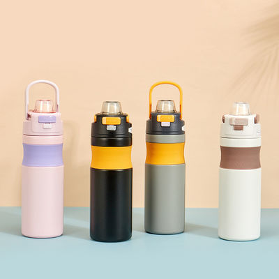 Todas las personas aplicables Taza recta 580ML Salón de gimnasia Vacuo Termosas aisladas con paja