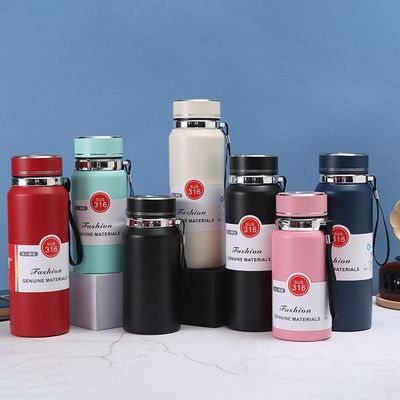 Botella de agua aislada al vacío de acero inoxidable con infusor de té y sensor de temperatura