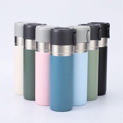 Botella deportiva de metal 500 ml Flasca de vacío de acero inoxidable para viajes aislados de doble pared