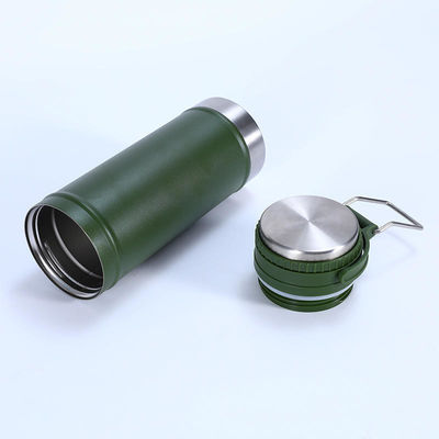 Opciones de colores múltiples Botella de agua metálica de 750 ml Opción sostenible para viajes al aire libre