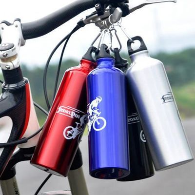 Botella de agua para bicicleta de montaña con carabinero y agua hirviendo aplicable en aleación de aluminio